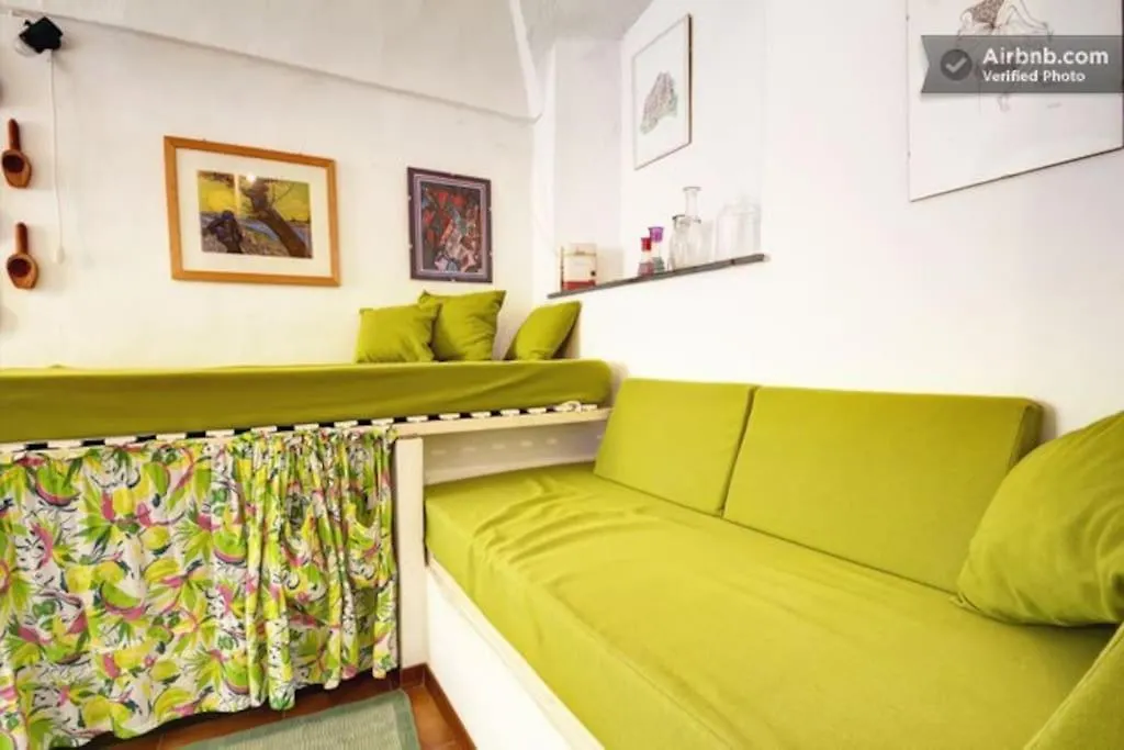 A Romantic Place On The Hills Looking On The Sea Apartment Isolalunga 0*,  Italy